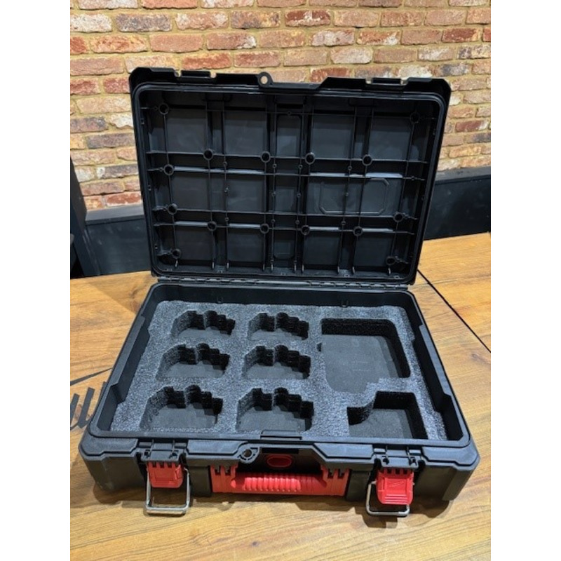 Milwaukee Packout Case with Foam For 6 x 18v 5ah Batteries and Charger Milwaukee Packout Case with Foam For 6 x 18v 5ah Batteries and Charger